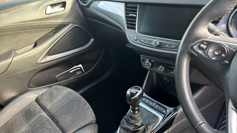 Vauxhall Crossland 1.2 Turbo Ultimate 5dr Petrol Hatchback